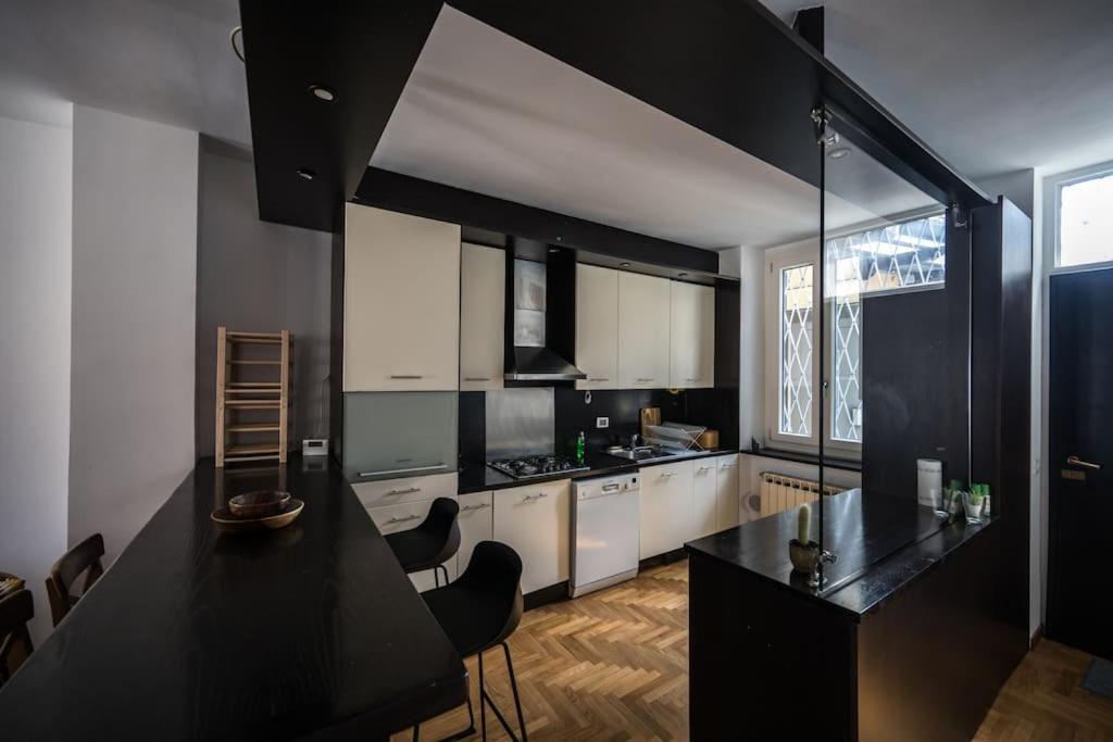Wonderfull Two Floors Navigli Appartement